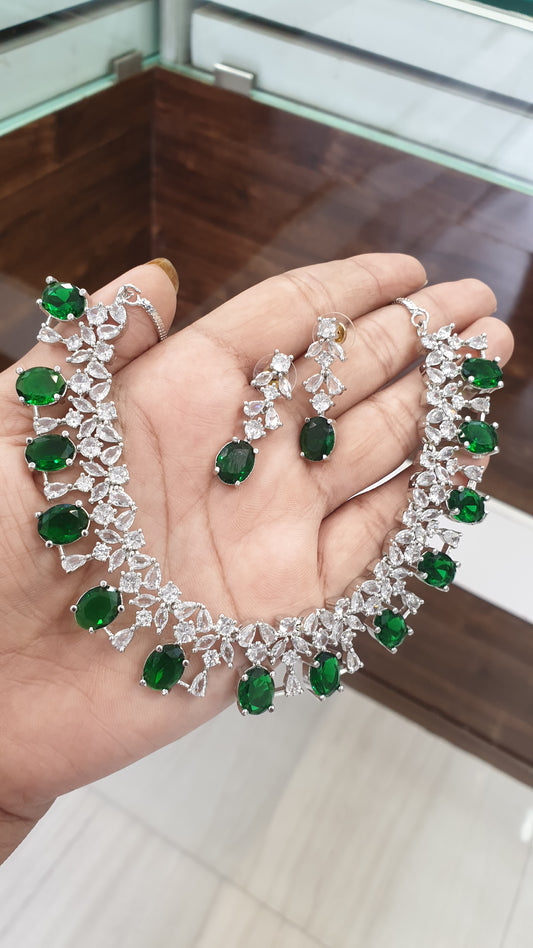 American Dimond Necklace Green-01