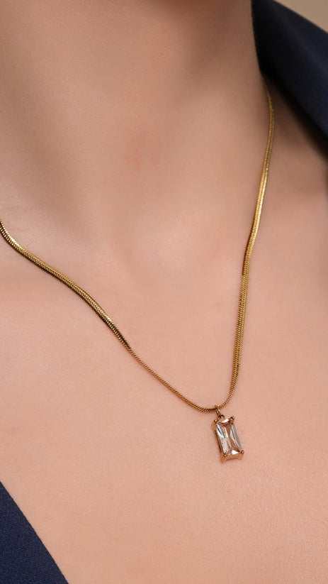 White Chin Pendent