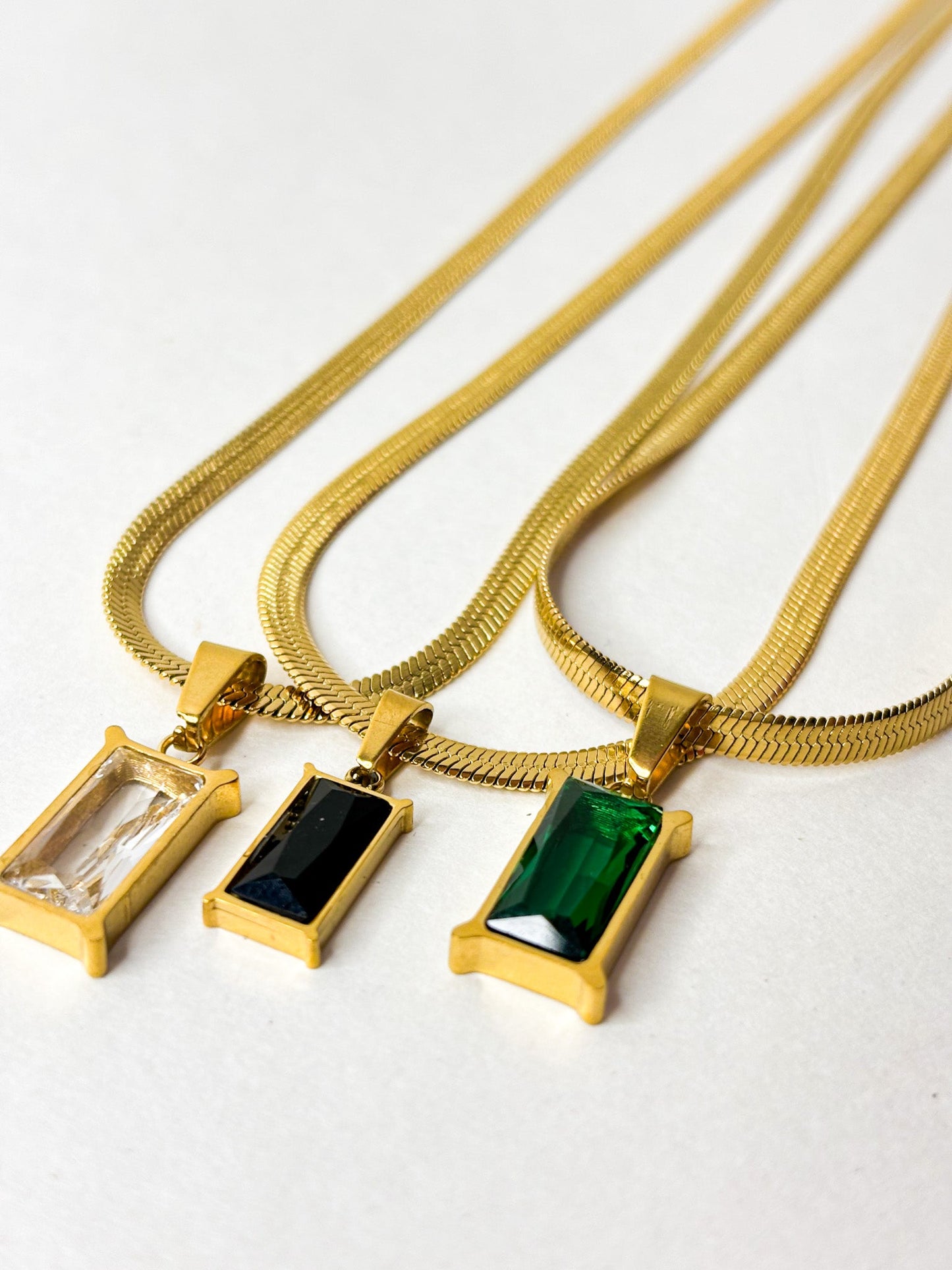 White Chin Pendent