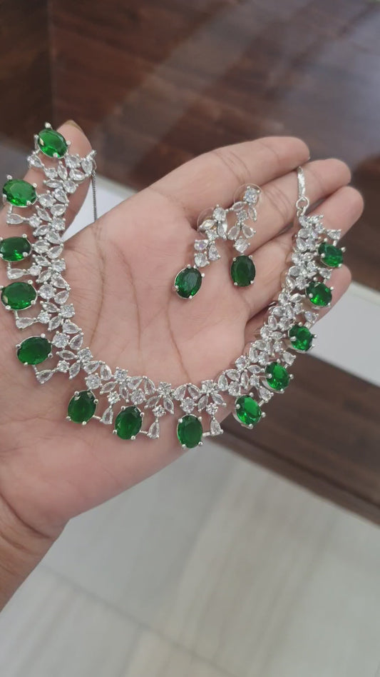 American Dimond Necklace Green-01